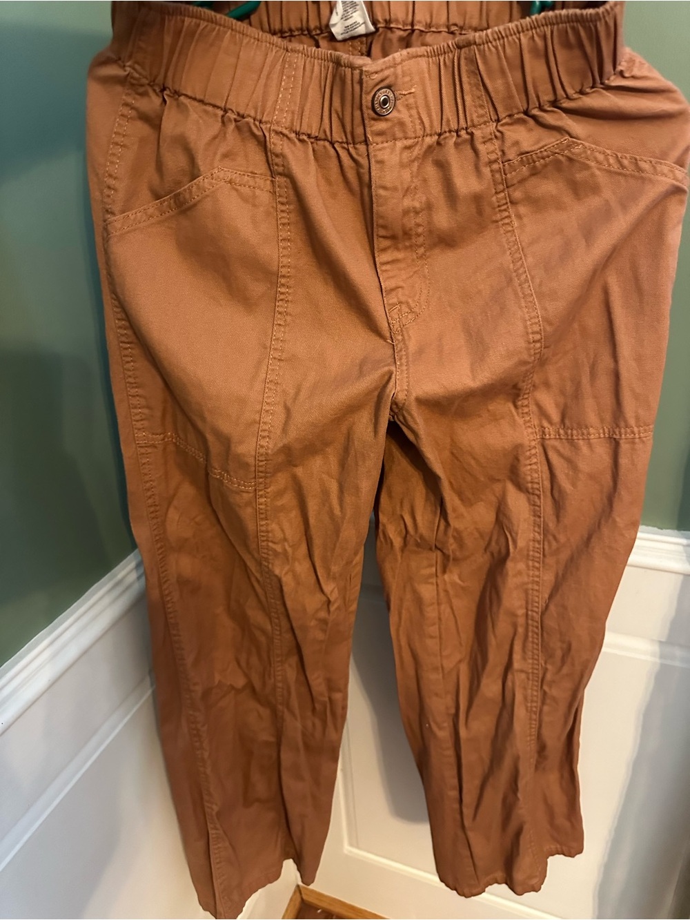 Women’s Casual Elastic-Waist Cargo Pants - Rust Brown